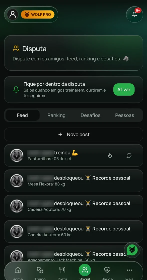 Tela de social do Iron Wolf App com o feed de amigos, treinos compartilhados e recordes pessoais
